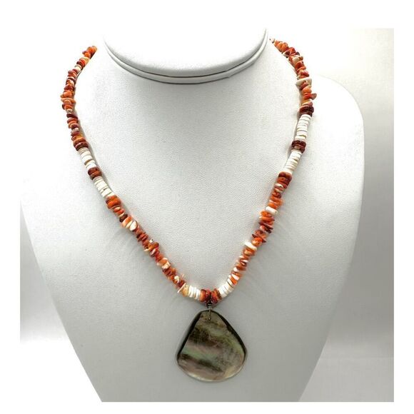 Spiny oyster abalone pendant necklace - Picture 7 of 11